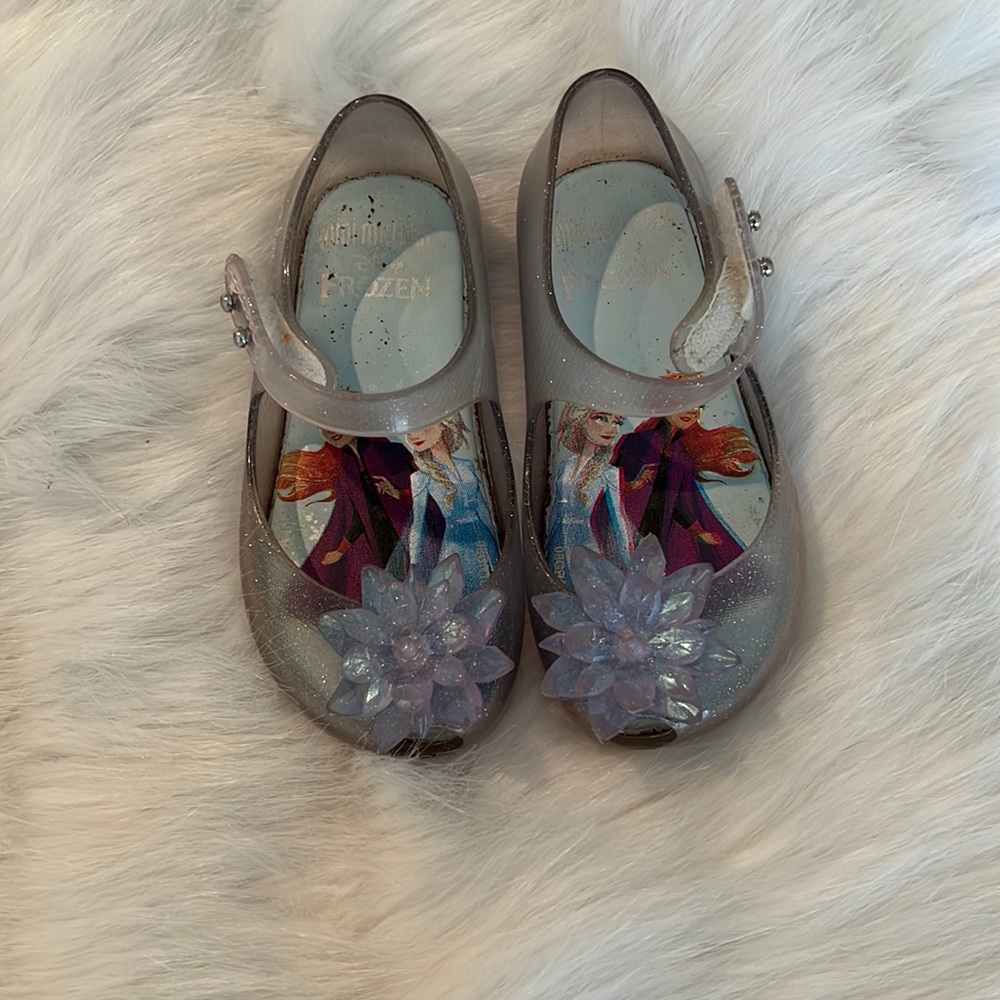 Frozen mini Melissa toddler size 7 preowned